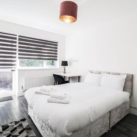 Urban Oasis Bed and Breakfast London Exteriör bild